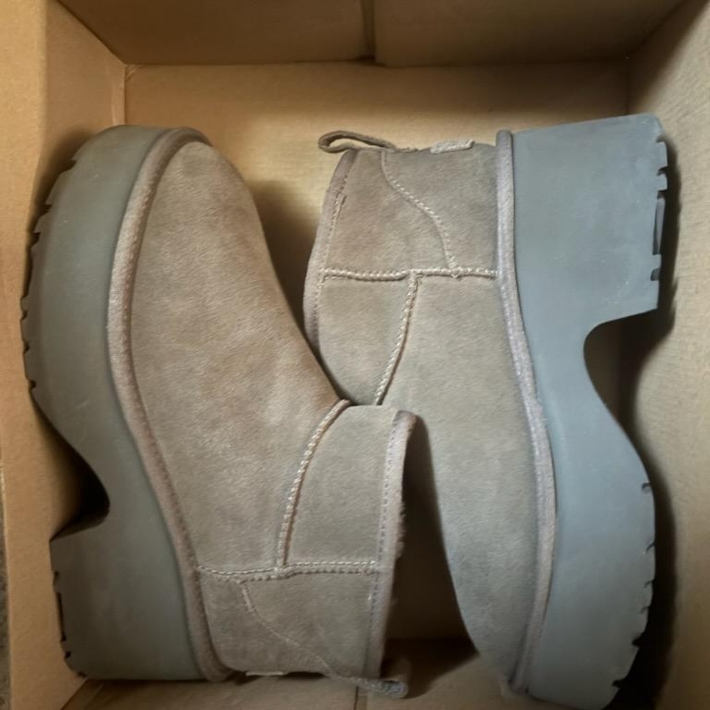 UGG Women's Brown Suede Platform Shoes - Picture 4 of 4